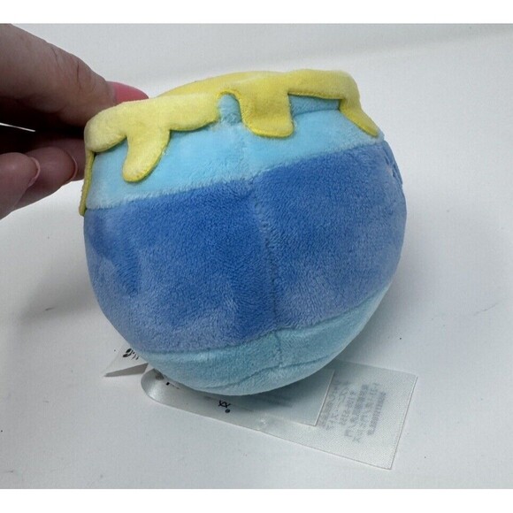 Disney Store Wishables Plush Winnie the Pooh's Hunny Pot 4” - Picture 4 of 9